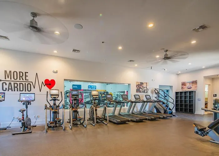 Chic 2bd King Bed With Pool, Hot Tub, Gym, Parking Apartament Glendale